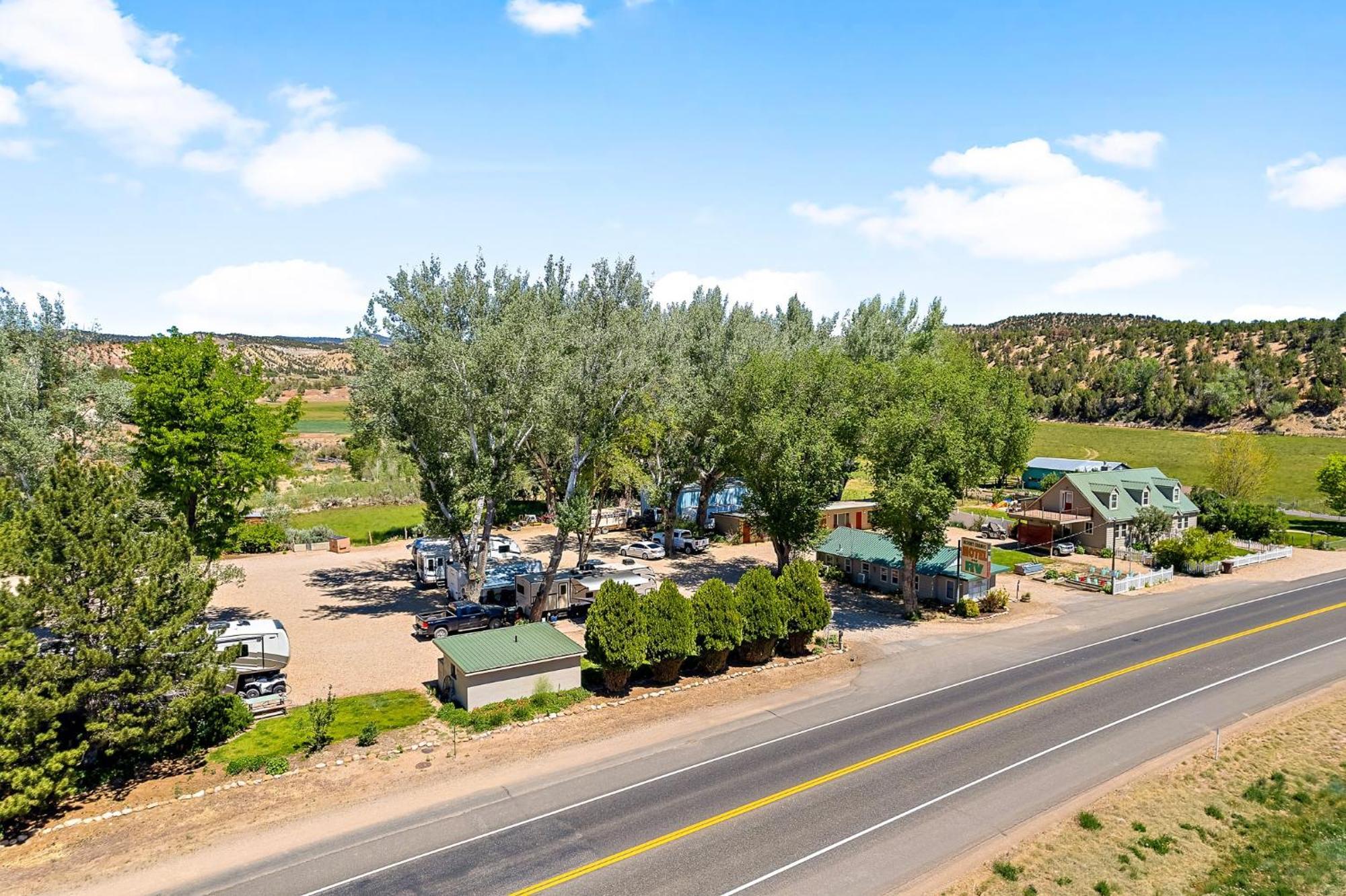 Mt Carmel Motel Room Close To Zion National Park Mount Carmel Bagian luar foto